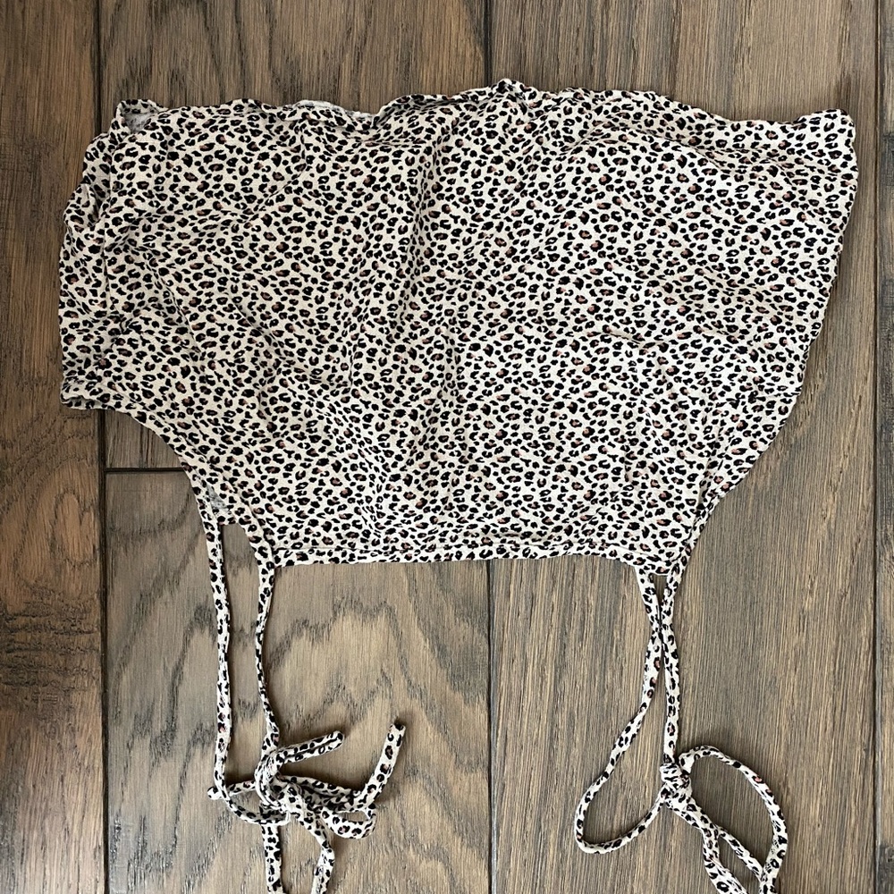 PacSun Cheetah Print Crop Top. Fits XS/SM